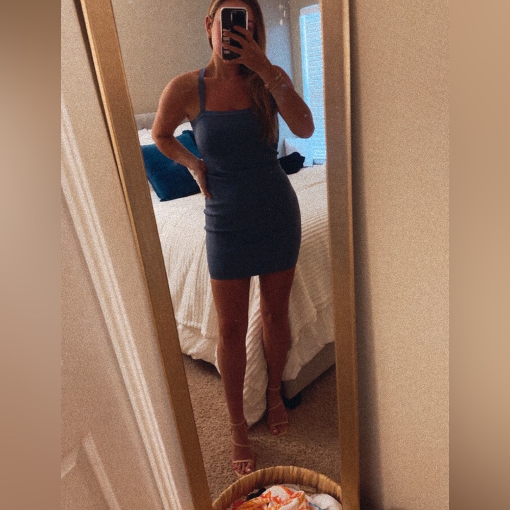 NWT guess dress! Absolutely LOVE this dress but didn’t end up wearing it.